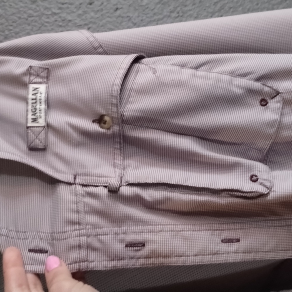 Men's XL Magellan shirt